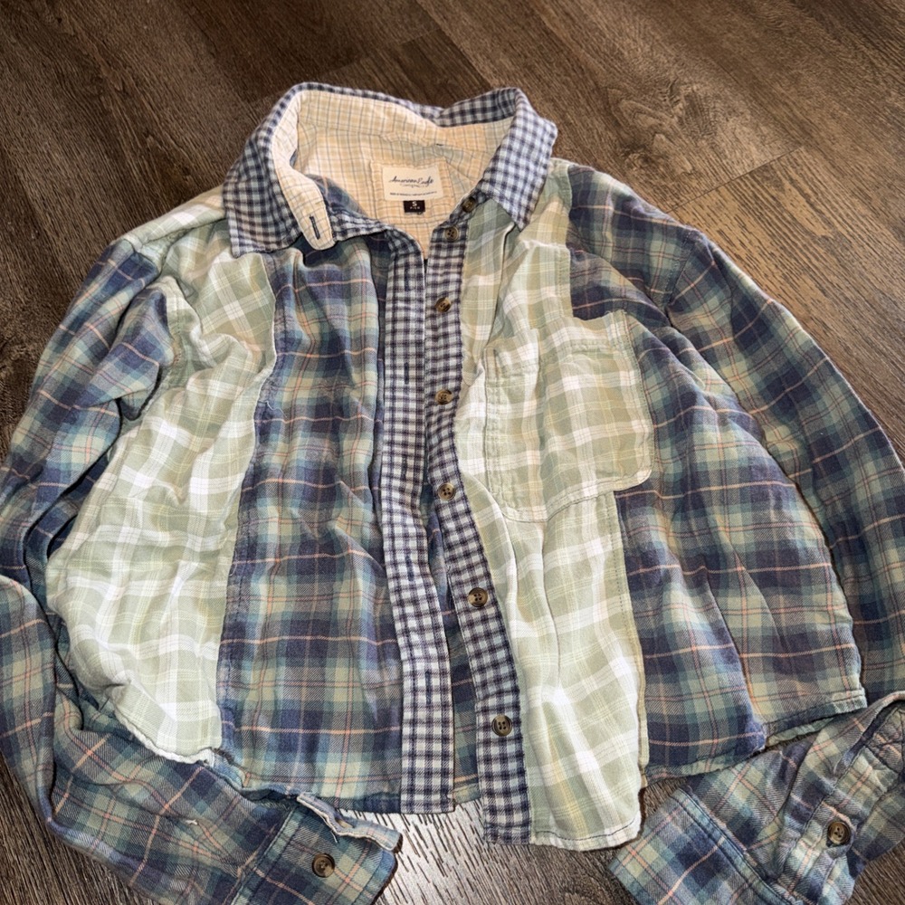 Womens Green American Eagle Plaid Shirt S